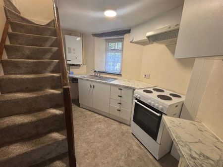 1 bedroom semi-detached house to rent - Photo 3