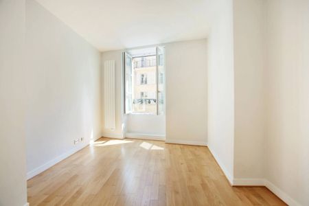 Location appartement, Paris 2ème (75002), 3 pièces, 68.81 m², ref 86471142 - Photo 3