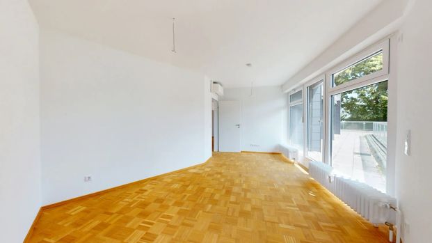 Erstbezug nach Sanierung: Exklusives Fünf-Zimmer-Penthouse mit drei Dachterrassen - Photo 1