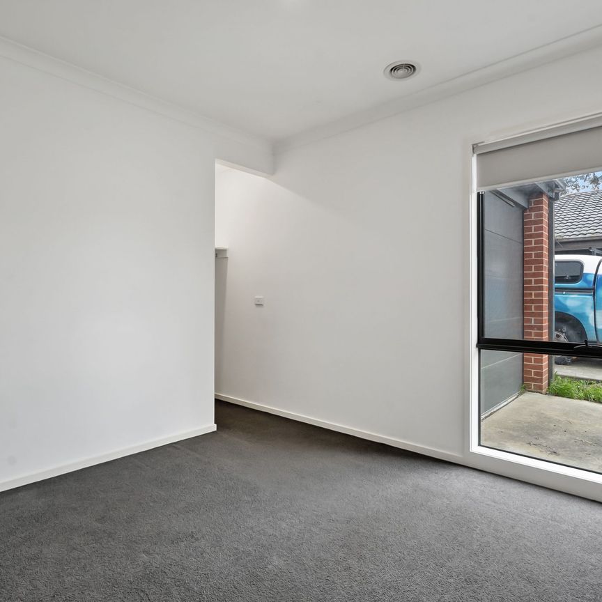 Spacious Family Home - Photo 1