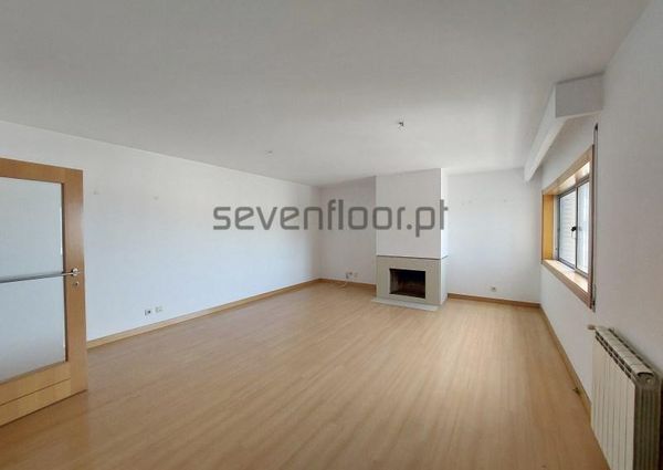 Apartamento T2+1 em Porto