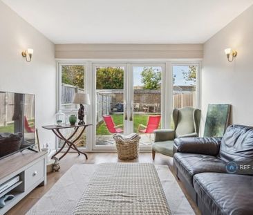 3 bedroom terraced house to rent - Photo 3