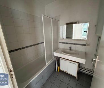 Location Appartement 2 pièces 50m² LILLE 59000 - Photo 2