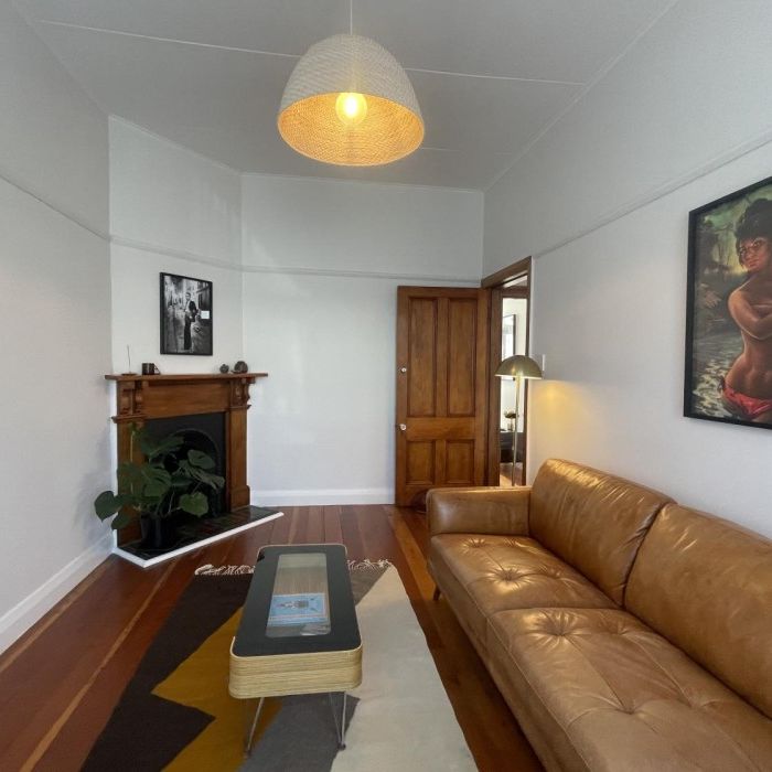 Two Bedroom Character Cottage - Photo 1