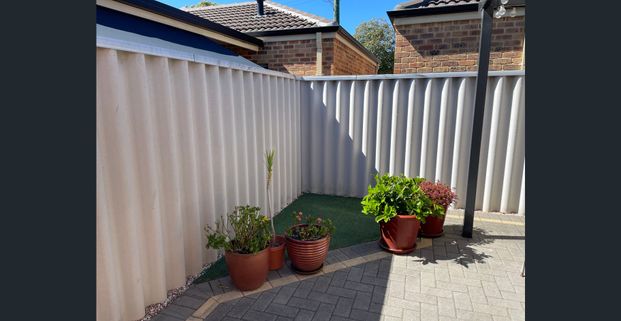 Stylish, Spacious & So Easy to Love - Photo 1