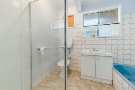 2/21 Beamish Street, Werribee VIC, Belconnen - Photo 5