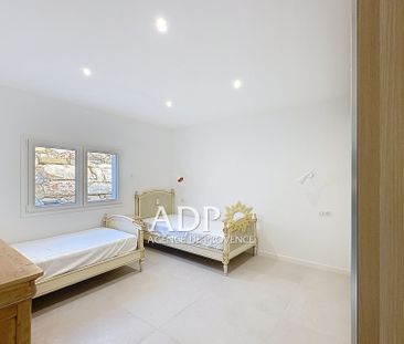 Location Maison 4 pièces 128m² CHATEAUNEUF GRASSE 06740 - Photo 3