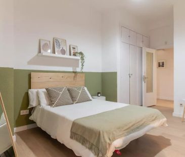 Room in a shared 8-bedroom apartment for rent in Goya - Photo 4