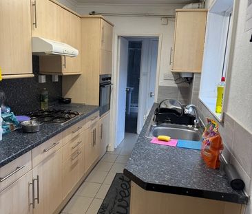 Room in a Shared House, Milner Road, B29 - Photo 4