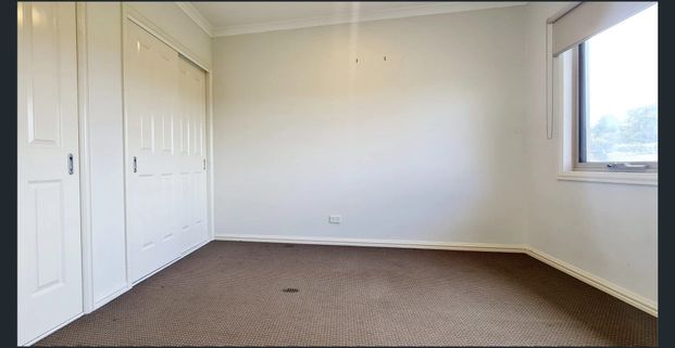 MODERN & LUXURIOUS RESIDENCE - Photo 1