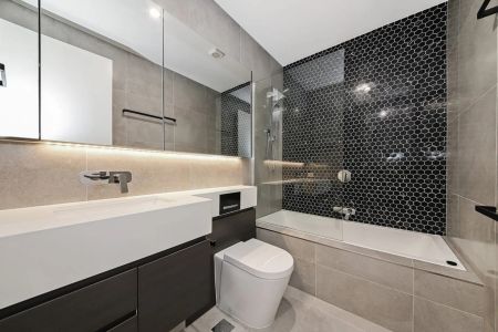 Modern 3-Bedroom Home with Internal Lift & Entertainer's Lifestyle - Photo 5