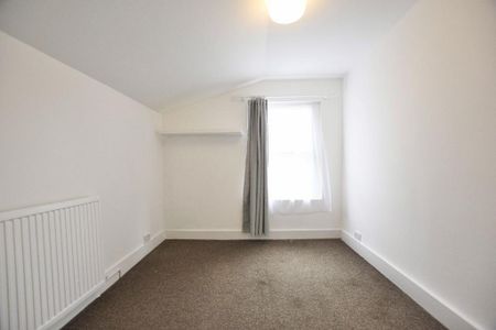 4 bedroom terraced house to rent - Photo 4