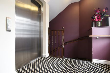 ROOM 12, Cinnabar Hotel, 88-89 Fore Street, SG14 - Photo 5