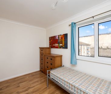 Hamilton Court, Brighton Marina Village - Photo 3