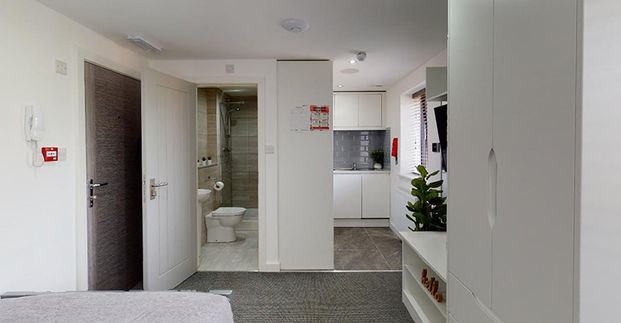 Flat 11, 16-18 Grinfield Street, University Campus - Photo 1