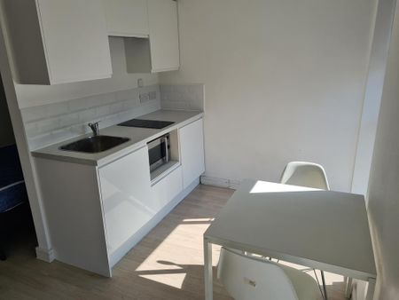 1 bedroom apartment to rent - Photo 3