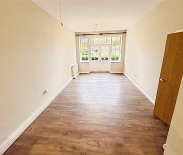 2 bedroom bungalow to rent - Photo 2