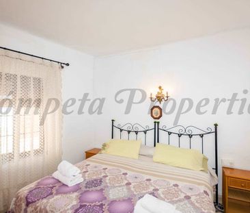 Townhouse in Maro, Andalucia , Costa del Sol - Photo 4