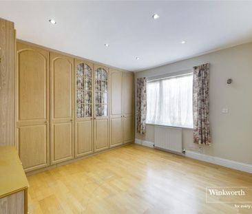 4 bedroom semi-detached house to rent - Photo 6