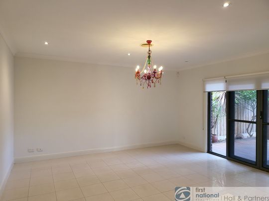 2 / 18 Hansworth Street, Mulgrave - Photo 1
