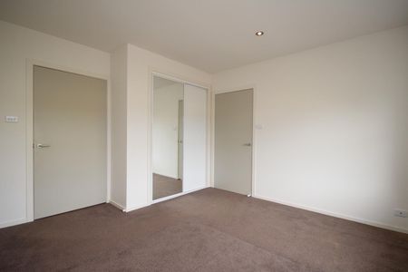 12/12 Towns Crescent, Turner ACT 2612 - Apartment For Rent | Domain - Photo 2