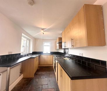 3 bed terraced house to rent in Dorset Street, Burnley, BB12 - Photo 4