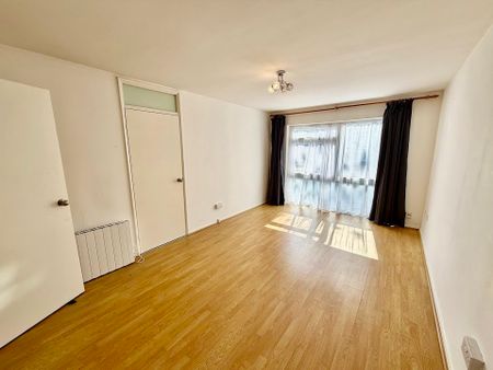 Jasmine Gardens, Harrow - Photo 5