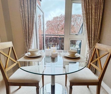 1 Bed Flat, Edgbaston, B15 - Photo 3