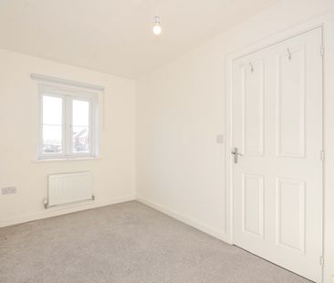 2 bedroom house to rent Grace Farrant Road, Great Cornard, Sudbury,... - Photo 4