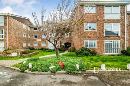 2 bedroom flat to rent - Photo 3