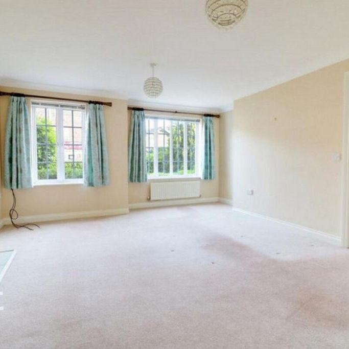 3 bedroom end of terrace house to rent - Photo 1