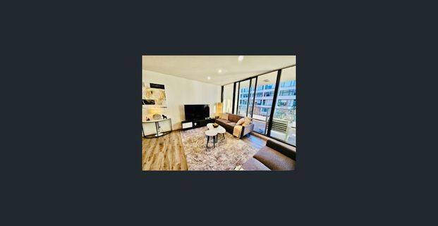 FULLY FURNISHED outstanding one bed plus study - Photo 1