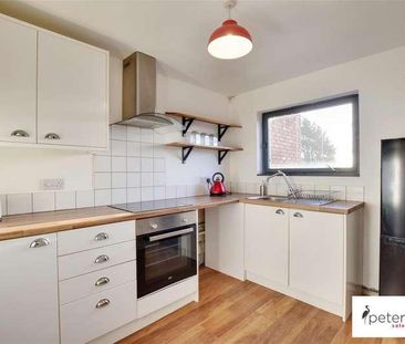 Gray Road, Hendon, Sunderland, SR2 - Photo 4