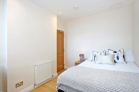Great Northern Road, Second Floor Right, AB24 - Photo 5