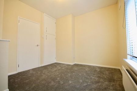 20 Symons Street, Belfast, BT12 6GA - Photo 3