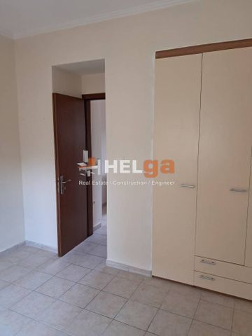 Studio/Γκαρσονιέρα για ενοικίαση Κέντρο (Ρίο) - Φωτογραφία 2