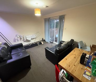4 bedroom terraced house to rent - Photo 1