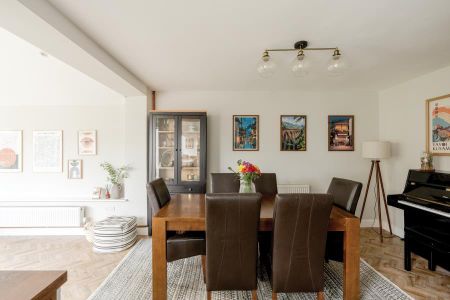 4 bedroom semi-detached house to rent - Photo 5