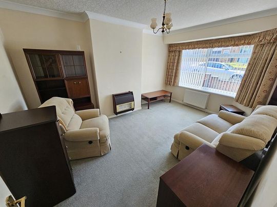 2 bedroom semi-detached bungalow to rent - Photo 1