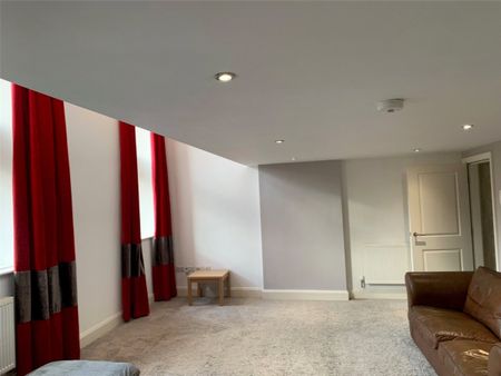 Clare Hall, Prescott Street, Halifax, HX1 - Photo 5