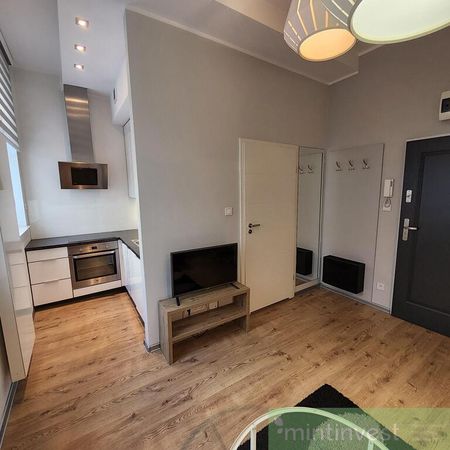 Komfortowe 2 pokoje w centrum z windą i piwnicą. - Zdjęcie 3