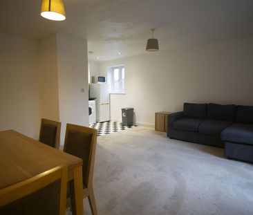 1 Bed Flat To Let on Wove Court, Preston - Photo 6