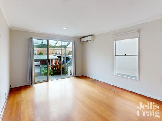 194 Wiltshire Drive, Kew - Photo 1