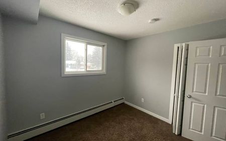 6 - 1017 Northumberland Avenue - Photo 5