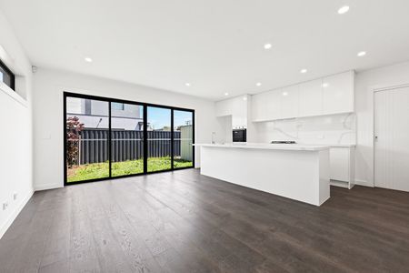 3/58 Ballarat Road, Maidstone VIC 3012 - Photo 4