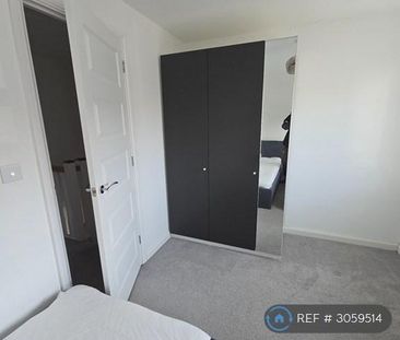 2 bedroom semi-detached house to rent - Photo 6