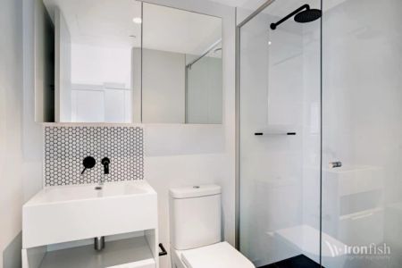 442 Elizabeth Street, Melbourne, Melbourne - Photo 2