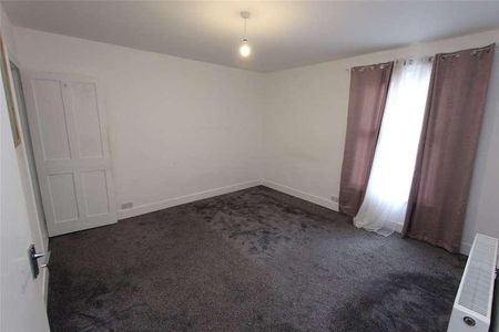 Grove Road, Chelmsford, Essex, CM2 - Photo 5