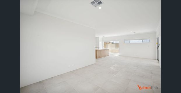 Brand New Family Home! - Photo 1