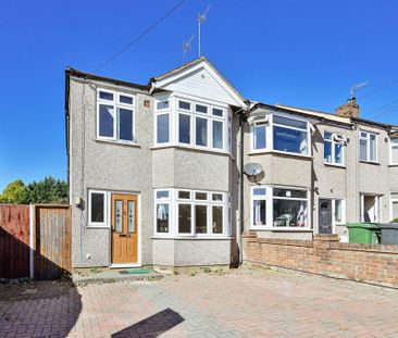 3 bedroom end of terrace house to rent - Photo 3